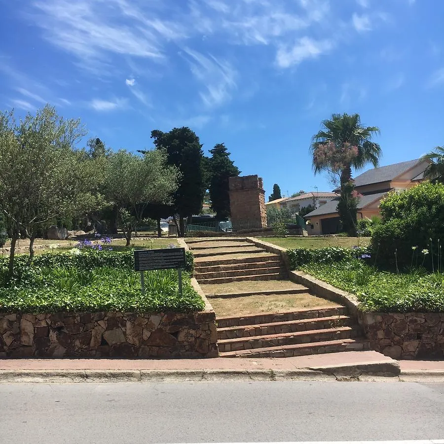 Villa Carrer Joan Maragall Lloret de Mar 0*,
